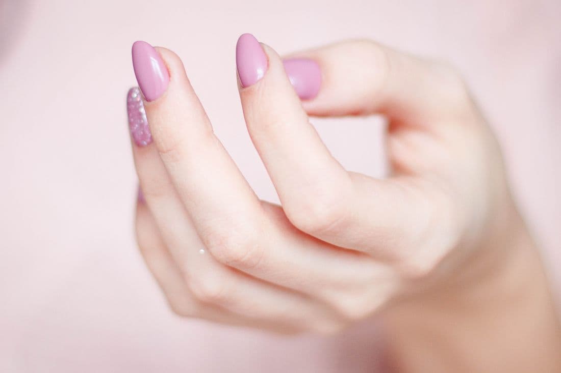 Bella Nails 1